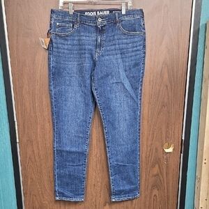 Eddie Bauer Size 10 Medium Wash Boyfriend Midrise Slim Jeans